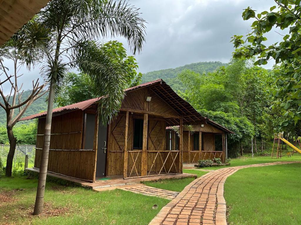 Madhura Farms Карджат Экстерьер фото