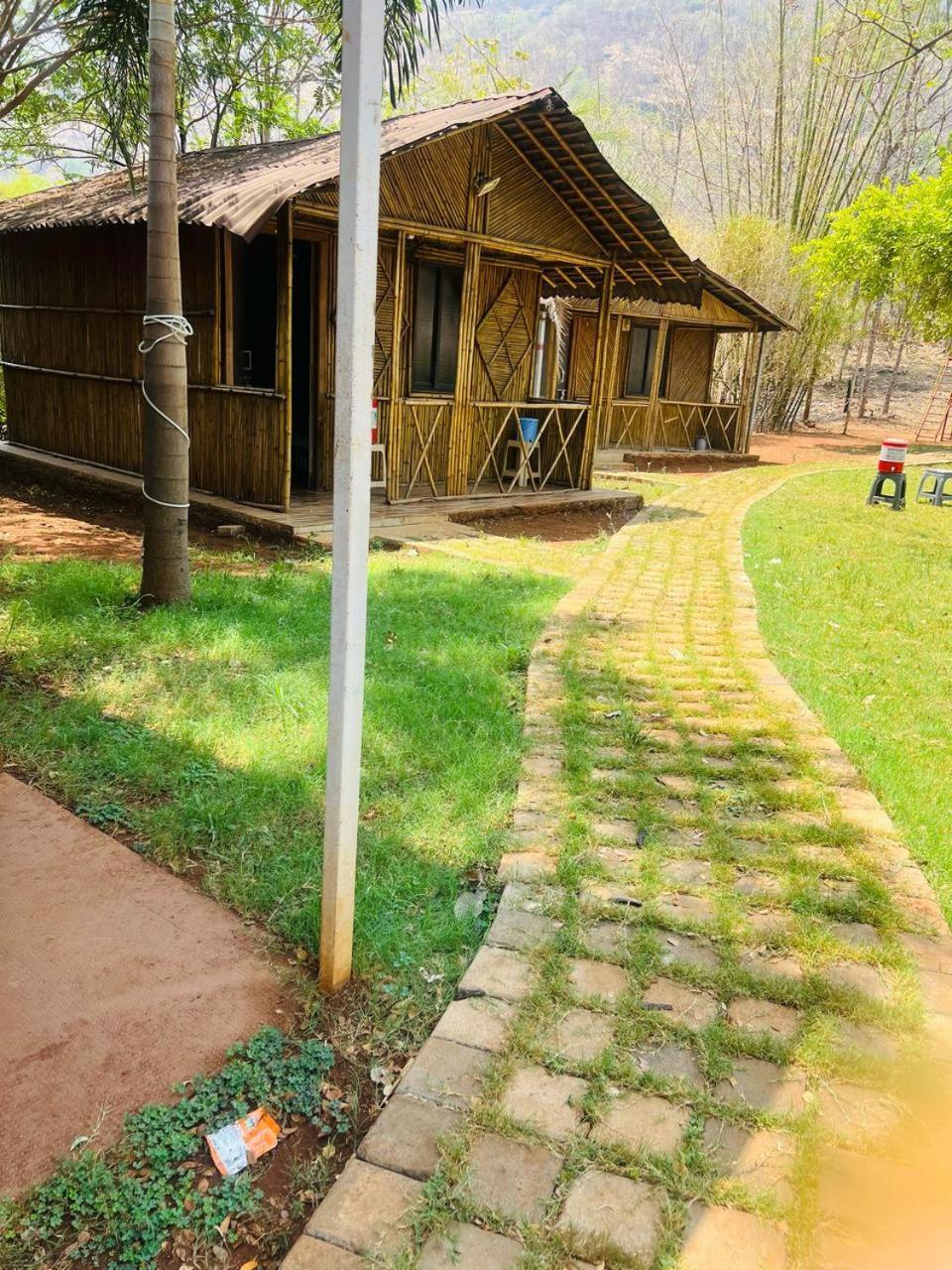 Madhura Farms Карджат Экстерьер фото